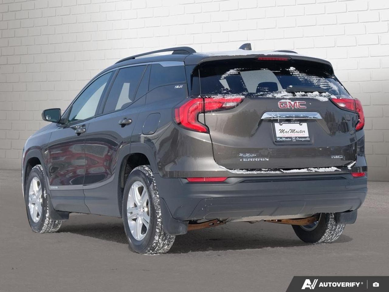 2019 GMC Terrain AWD SLE Photo2