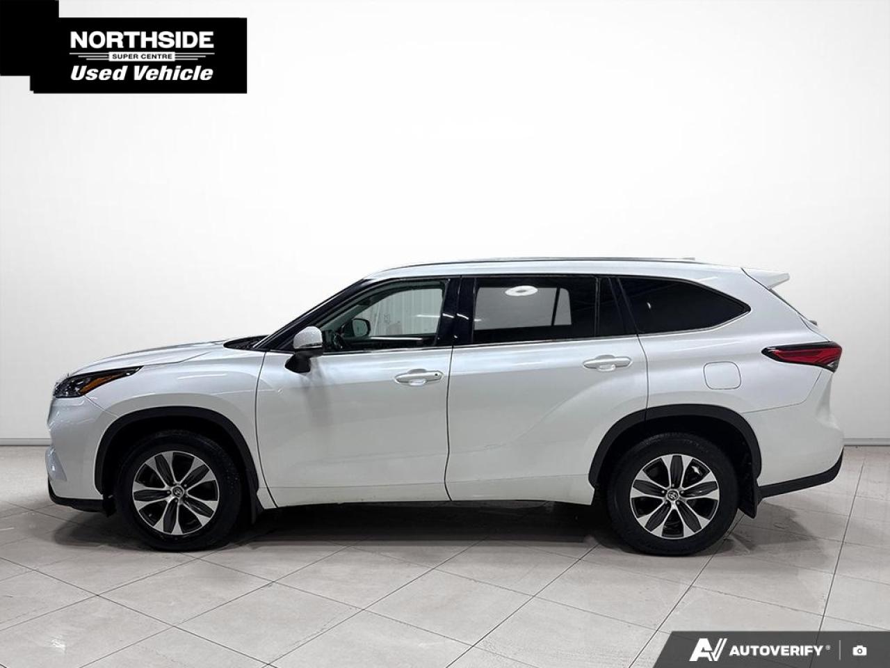 2020 Toyota Highlander XLE 4dr All-wheel Drive Photo