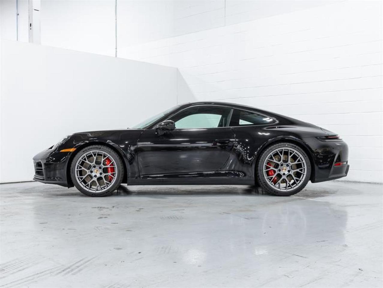 2026 Porsche 911  Photo2