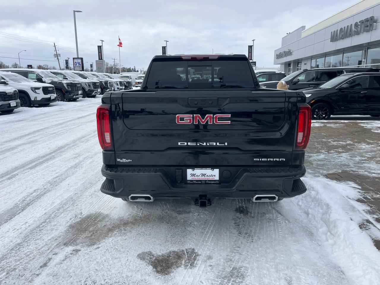 2025 GMC Sierra 1500 Crew Cab Short Box 4-Wheel Drive Denali Photo