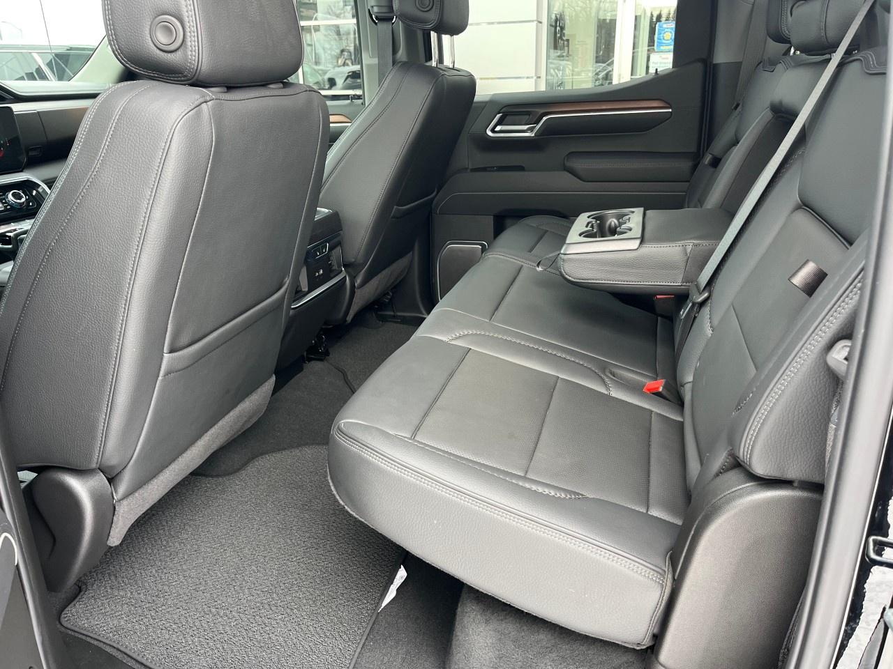 2025 GMC Sierra 1500 Crew Cab Short Box 4-Wheel Drive Denali Photo