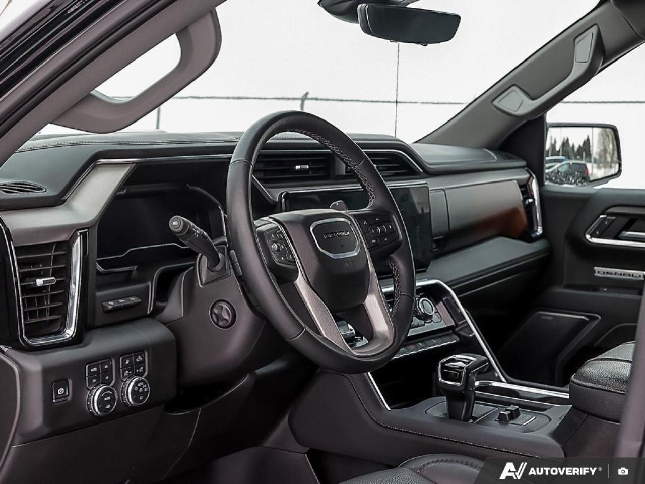 2025 GMC Sierra 1500 Crew Cab Short Box 4-Wheel Drive Denali Photo