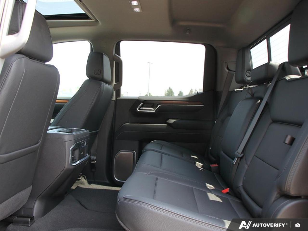 2025 GMC Sierra 1500 Crew Cab Short Box 4-Wheel Drive Denali Photo