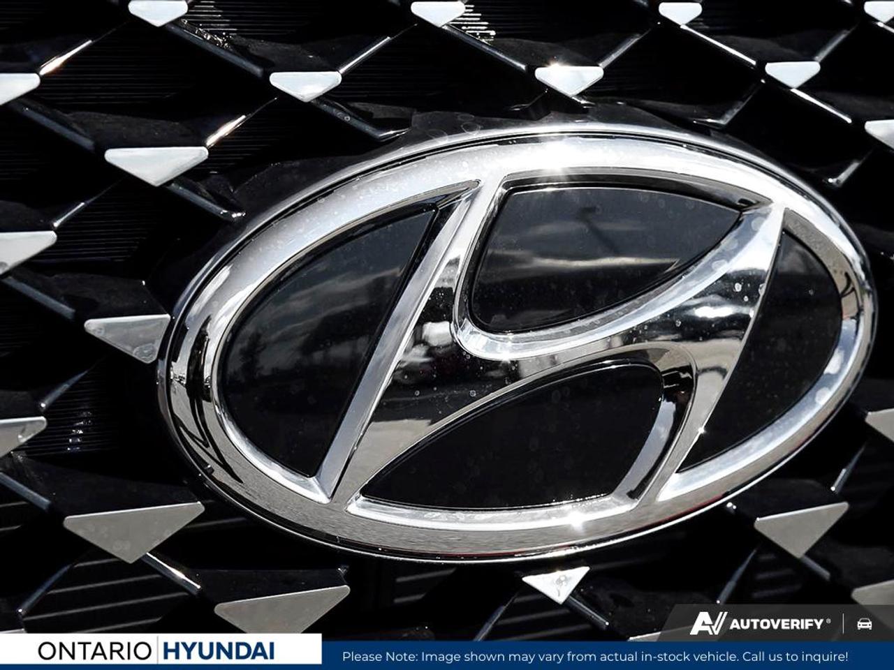2025 Hyundai Venue Ultimate w/Black Interior 4dr Front-Wheel Drive Photo5