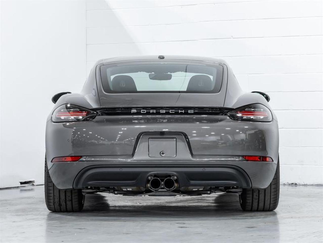 2025 Porsche 718 Cayman  Photo