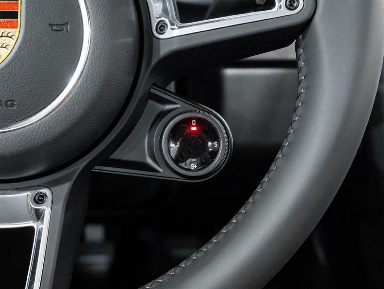 2025 Porsche 718 Cayman  Photo