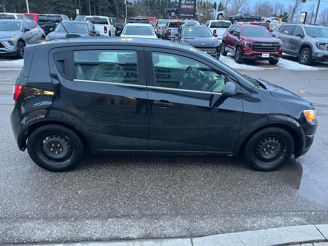 2015 Chevrolet Sonic 5dr HB LT Auto Photo