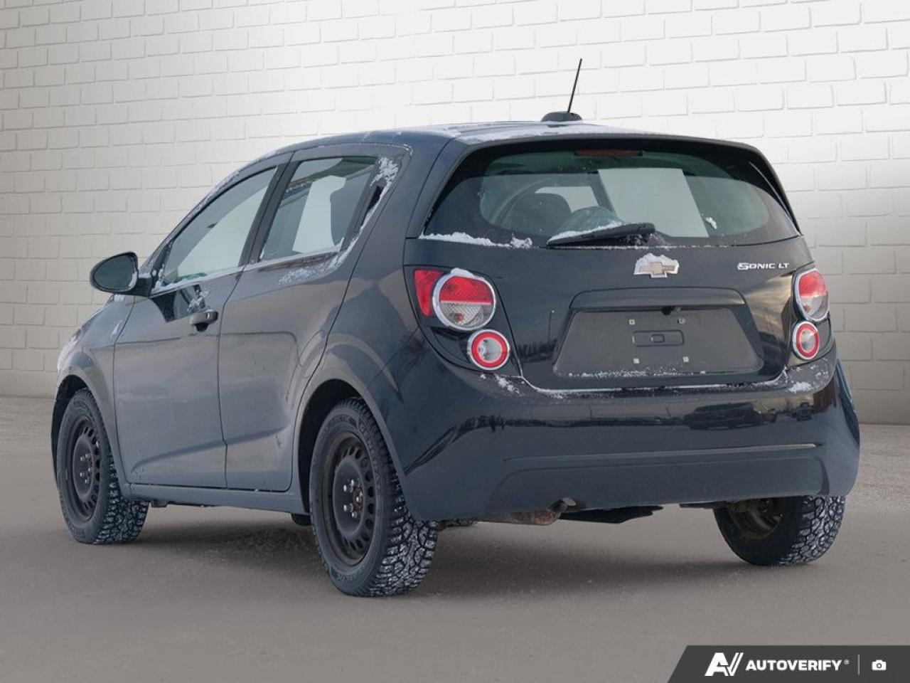 2015 Chevrolet Sonic 5dr HB LT Man Photo2