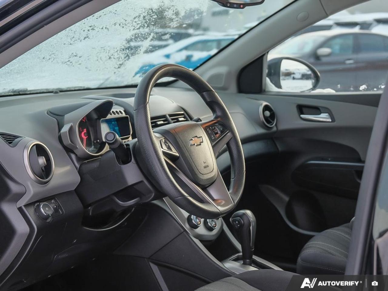 2015 Chevrolet Sonic 5dr HB LT Man Photo