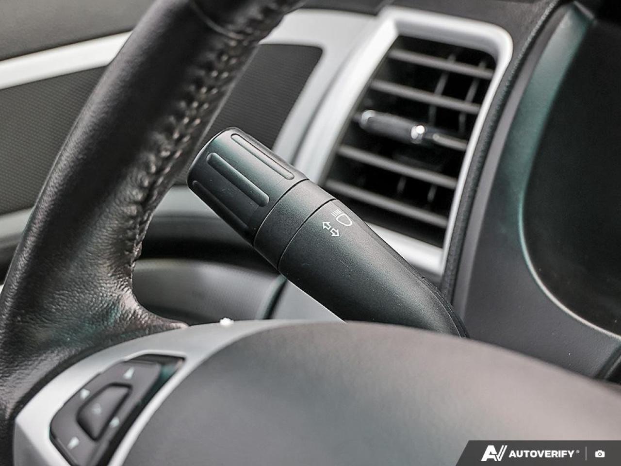 2014 Ford Explorer FWD 4dr XLT Photo