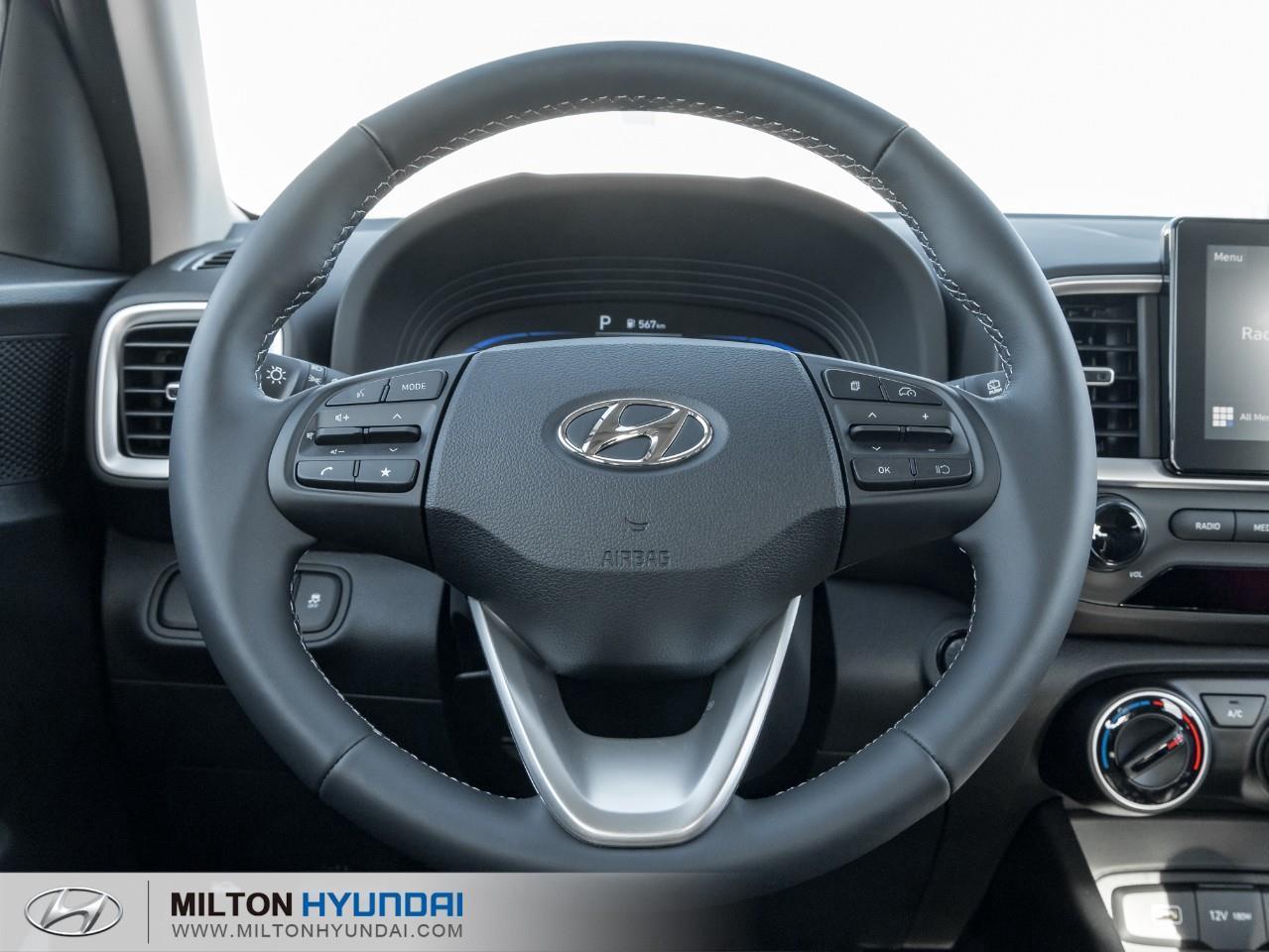 2026 Hyundai Venue Preferred w/Two-Tone 4dr Front-Wheel Drive Photo