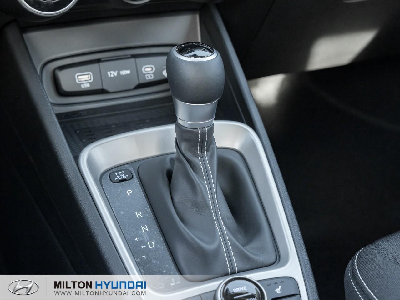 2026 Hyundai Venue Preferred w/Two-Tone 4dr Front-Wheel Drive Photo