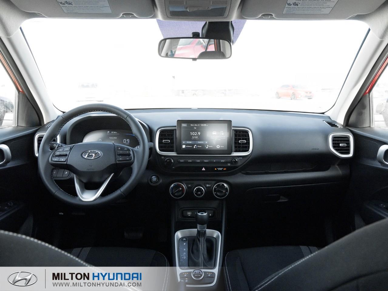 2026 Hyundai Venue Preferred w/Two-Tone 4dr Front-Wheel Drive Photo