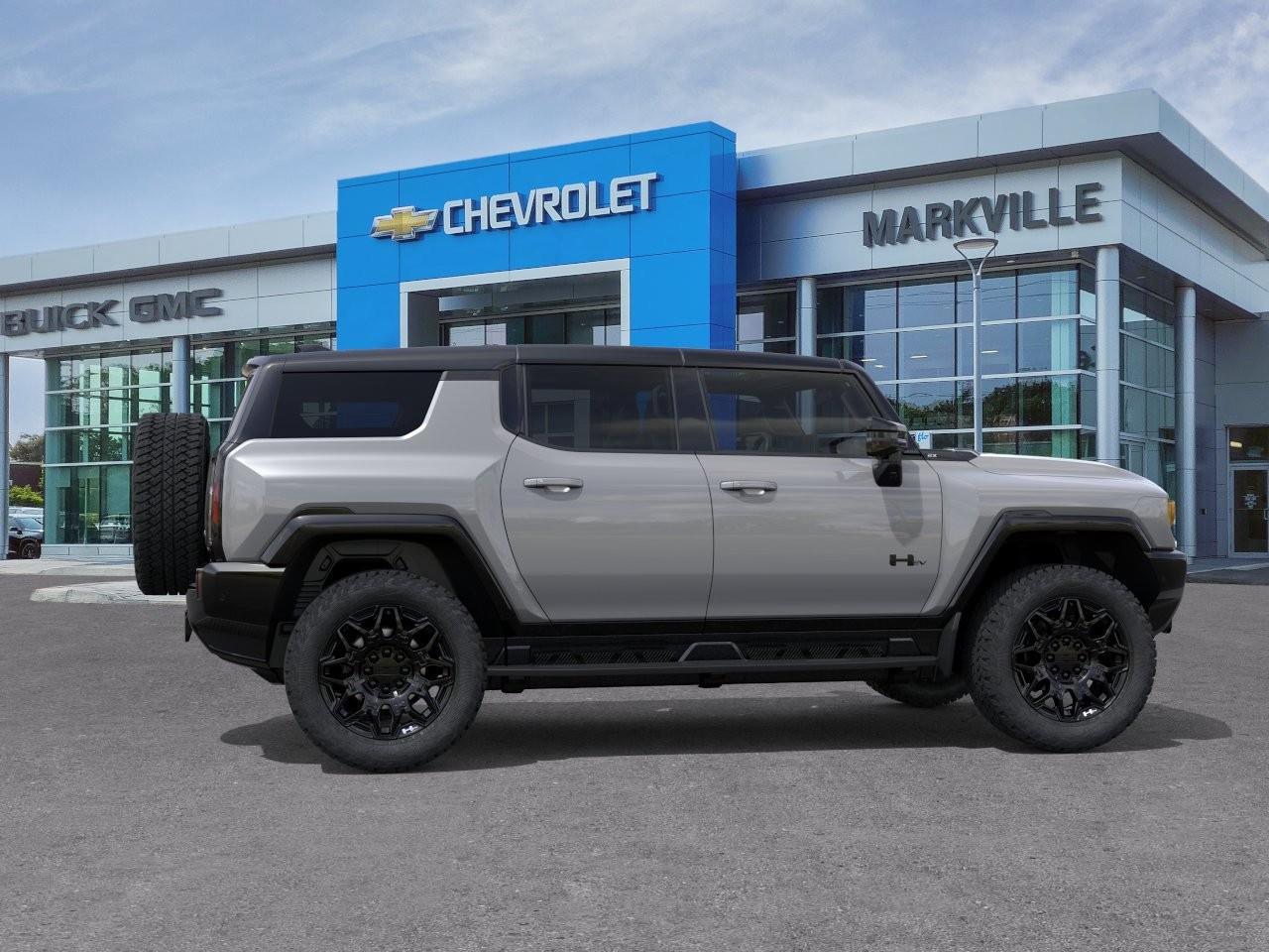 2026 GMC HUMMER EV SUV 2X w/1SF 4dr All-Wheel Drive Photo4