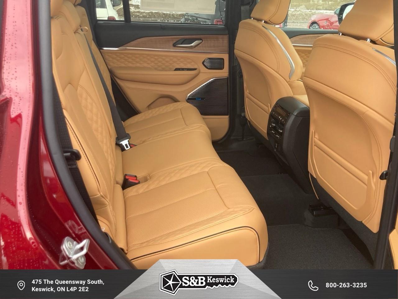 2025 Jeep Grand Cherokee Summit 4dr 4x4 Photo