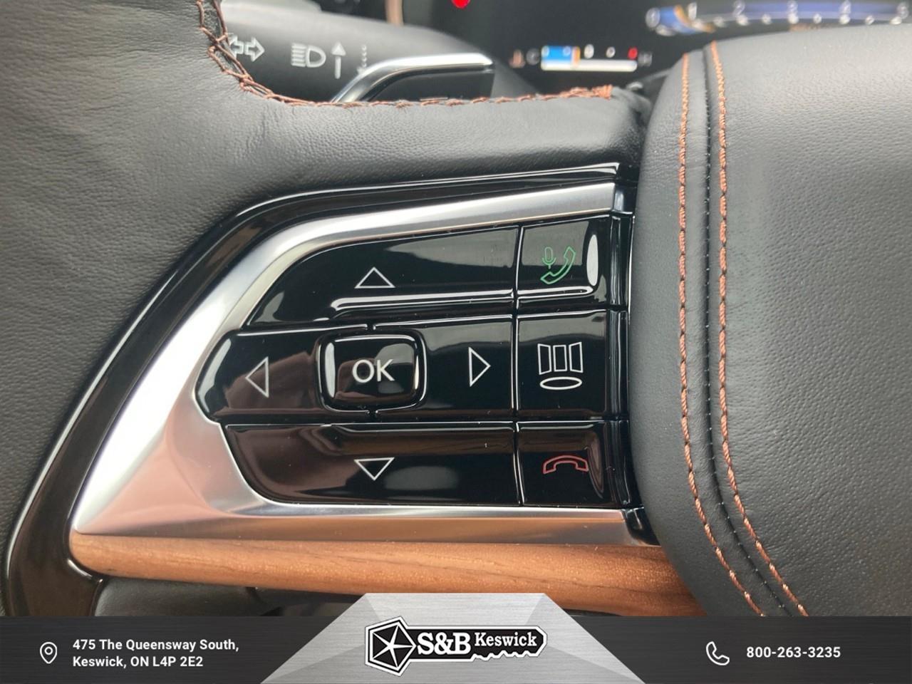 2025 Jeep Grand Cherokee Summit 4dr 4x4 Photo