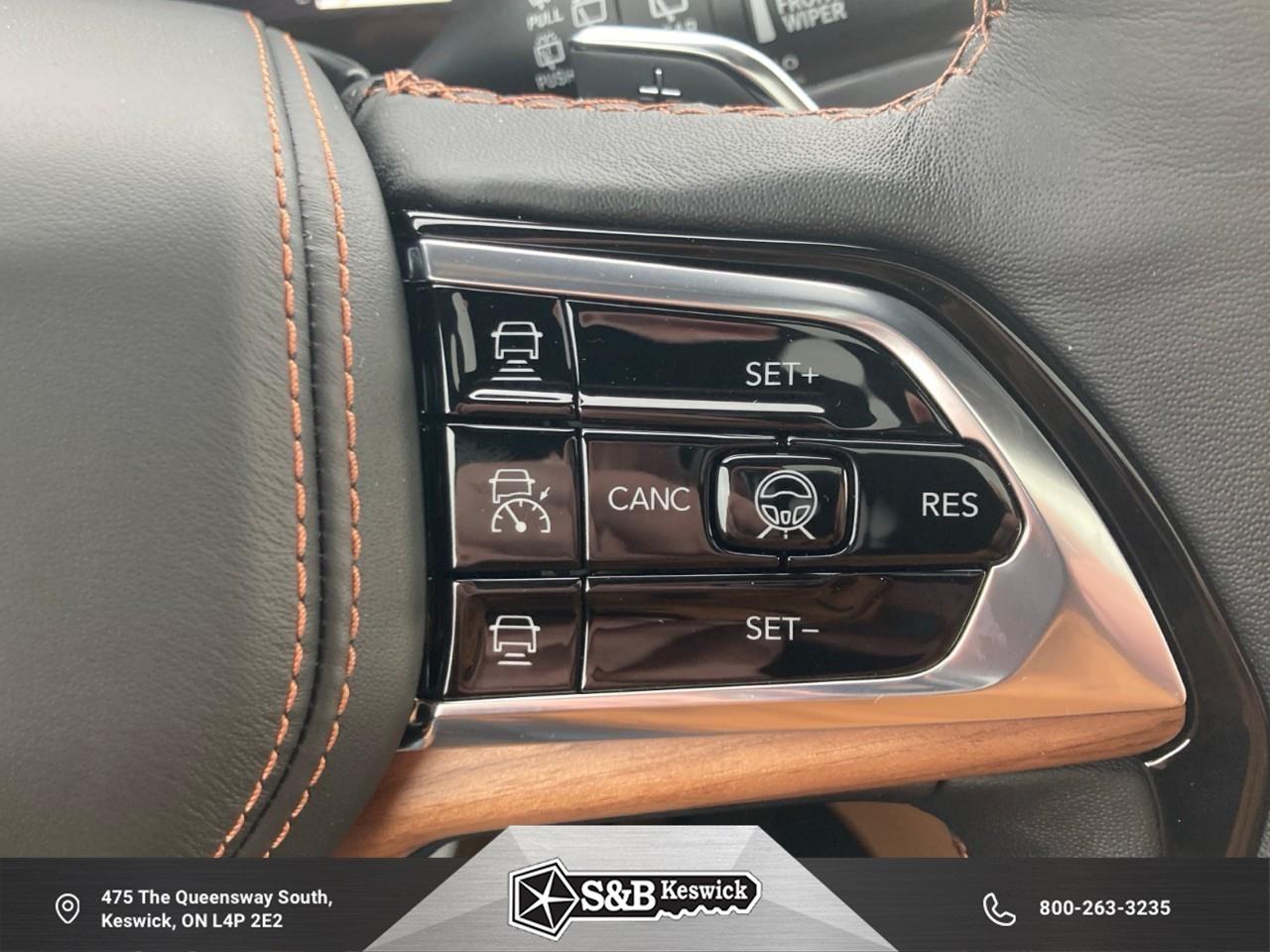 2025 Jeep Grand Cherokee Summit 4dr 4x4 Photo