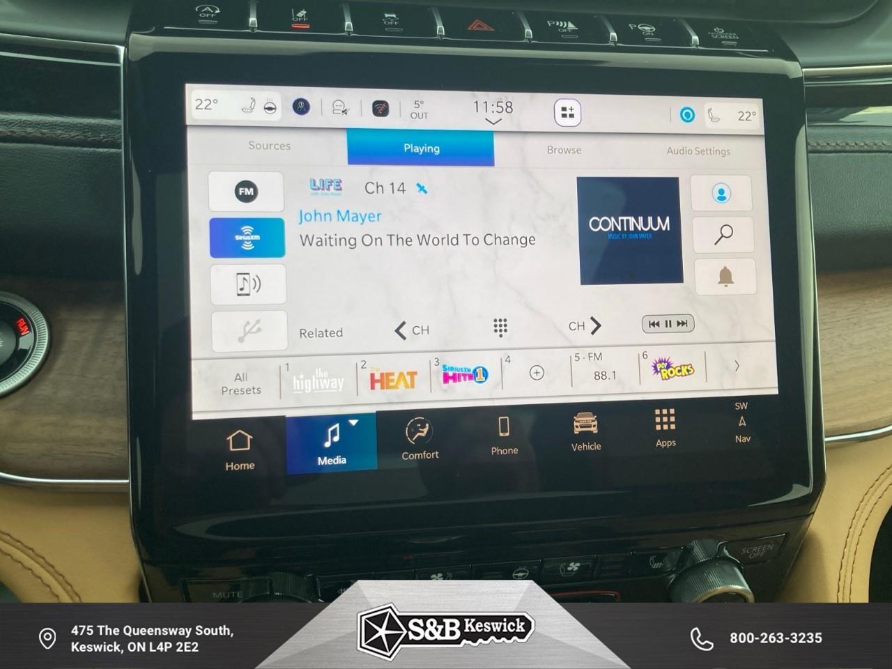 2025 Jeep Grand Cherokee Summit 4dr 4x4 Photo