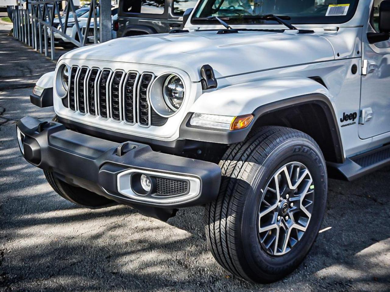 2025 Jeep Wrangler  Photo3