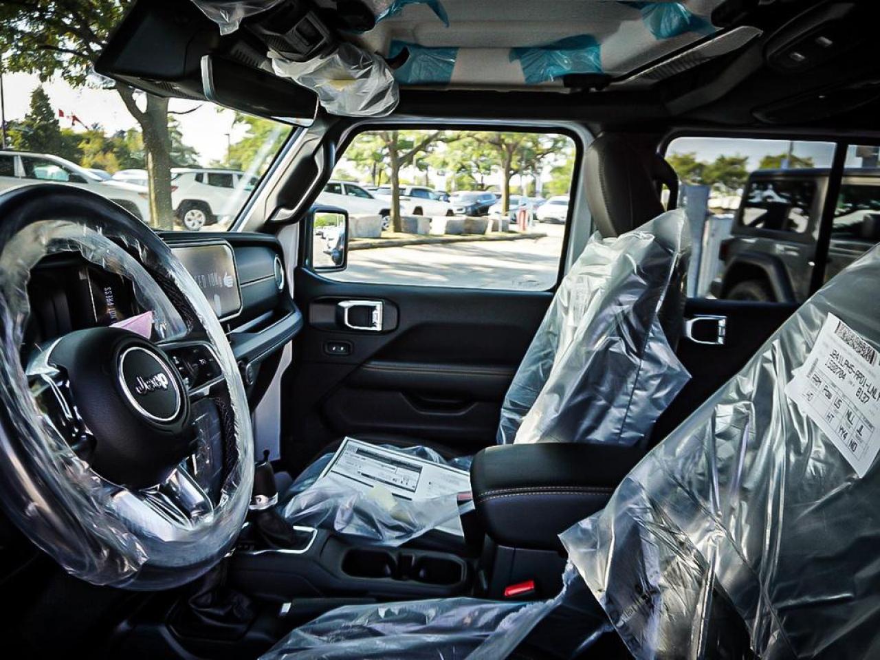 2025 Jeep Wrangler  Photo