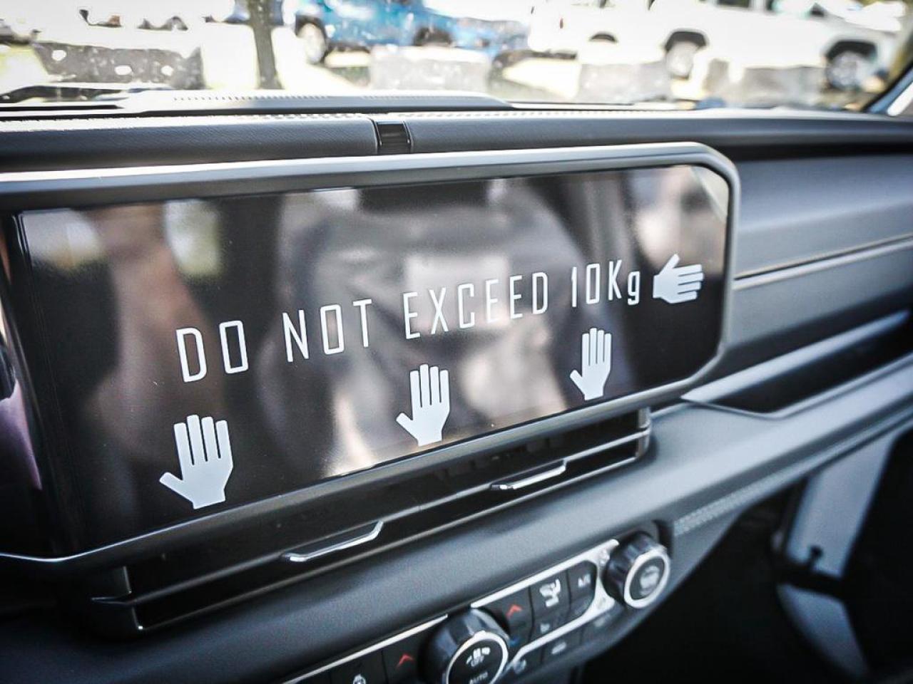 2025 Jeep Wrangler  Photo