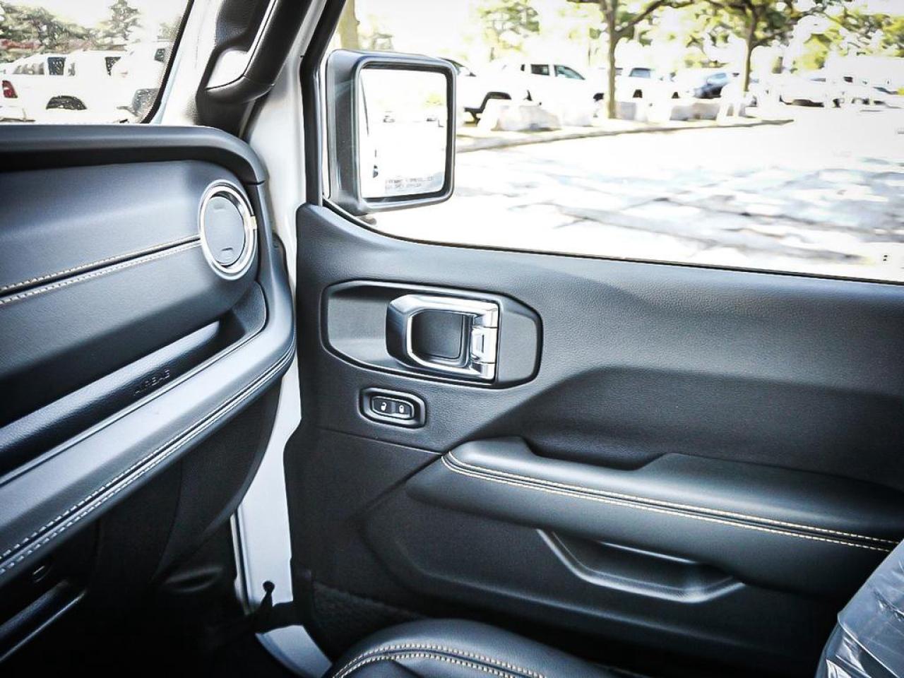 2025 Jeep Wrangler  Photo