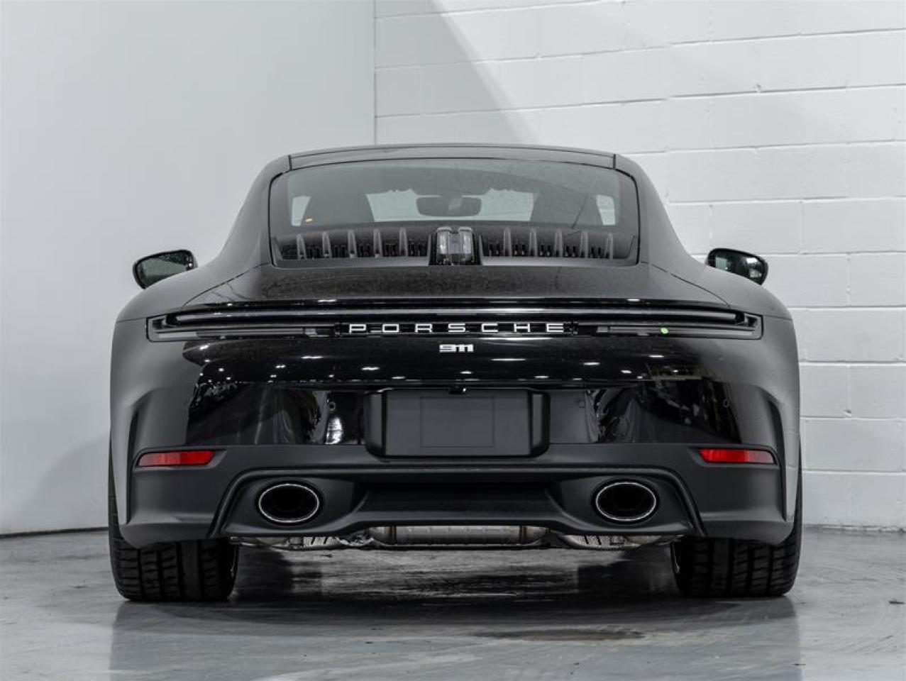 2025 Porsche 911  Photo