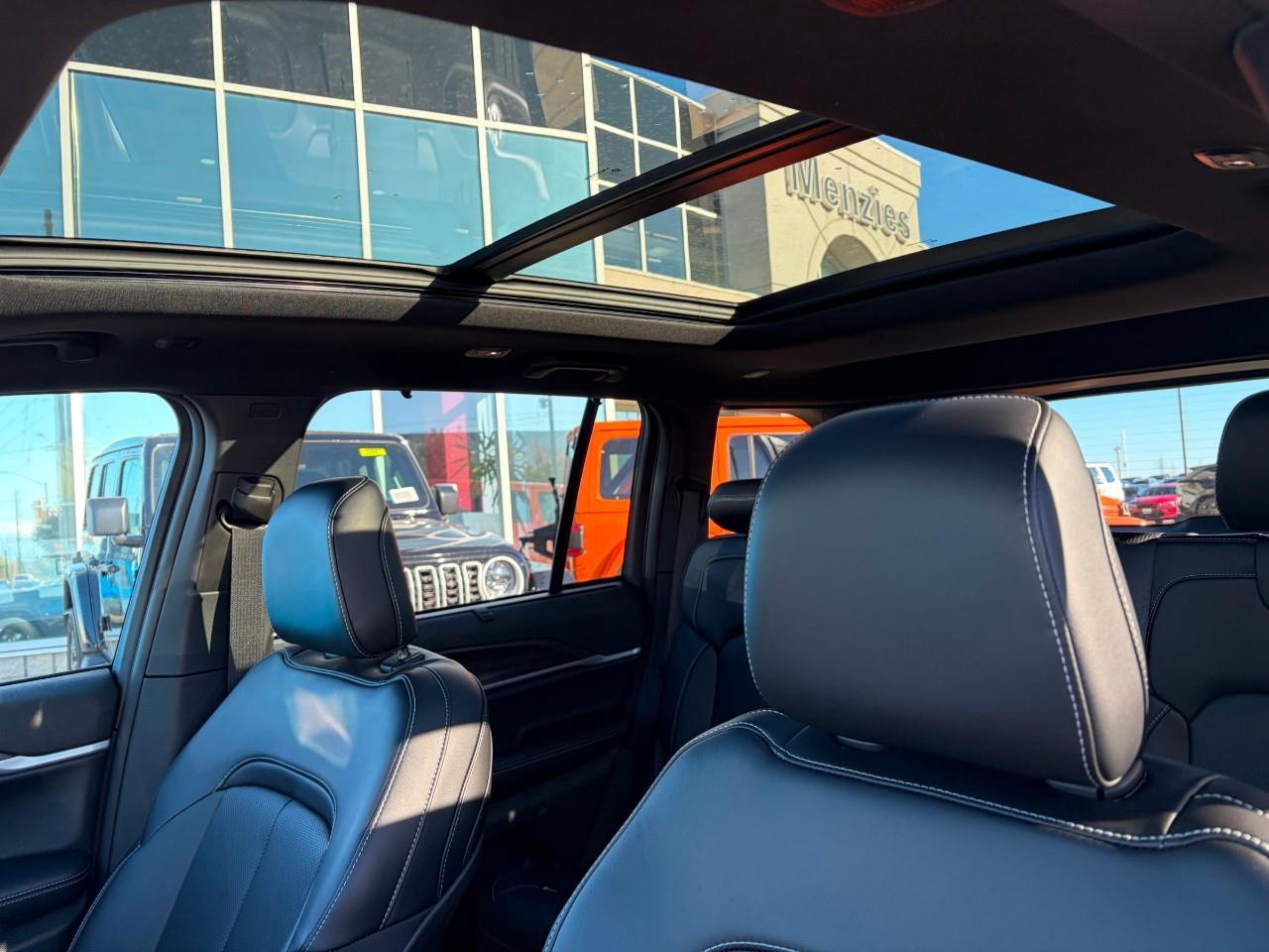 2025 Jeep Grand Cherokee Limited 4dr 4x4 Photo