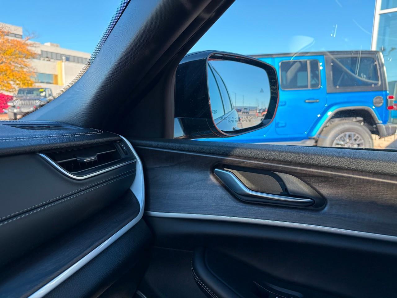 2025 Jeep Grand Cherokee Limited 4dr 4x4 Photo