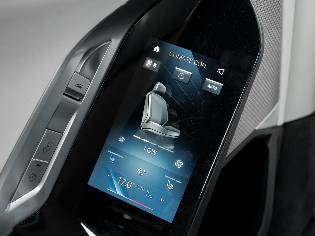 2025 BMW 760 i xDrive 4dr All-Wheel Drive Sedan Photo