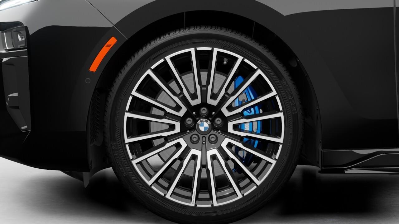 2025 BMW 760 i xDrive 4dr All-Wheel Drive Sedan Photo