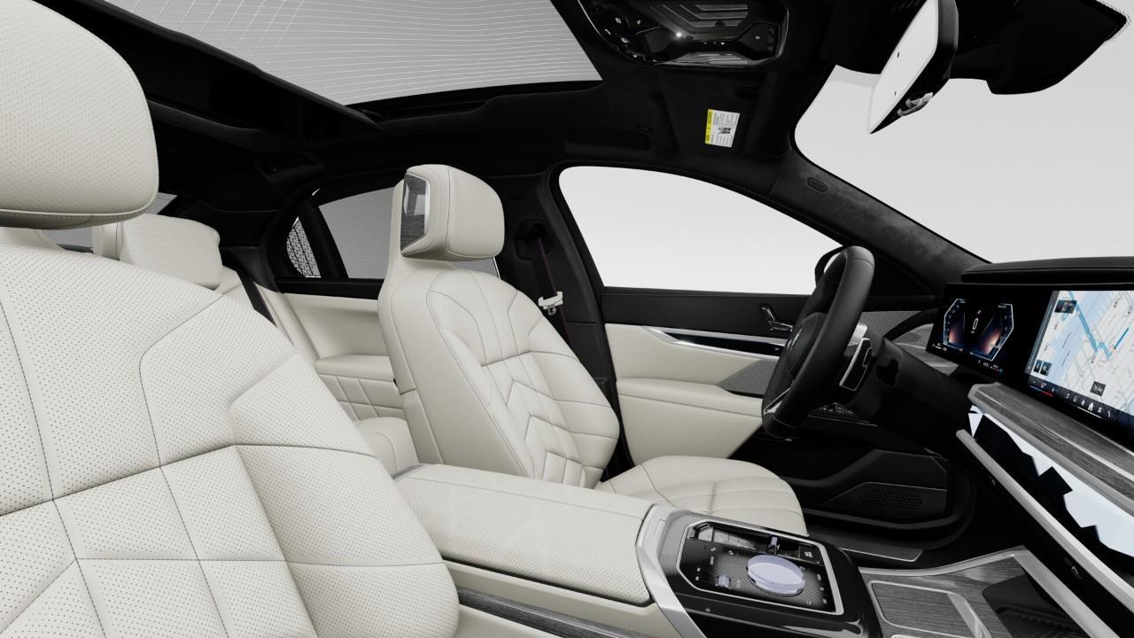 2025 BMW 760 i xDrive 4dr All-Wheel Drive Sedan Photo