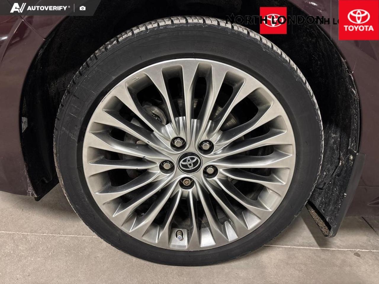 2018 Toyota Avalon Limited 4dr Sedan Photo