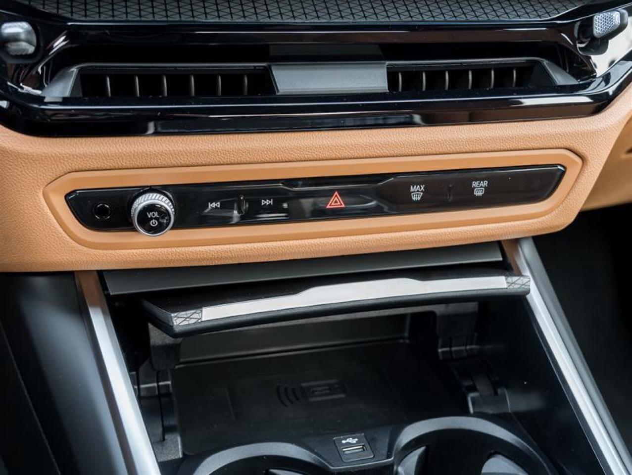 2026 BMW 330 i xDrive 4dr All-Wheel Drive Sedan Photo