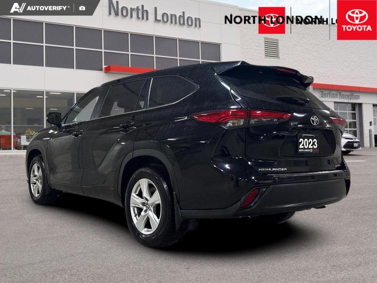 2023 Toyota Highlander  Photo3