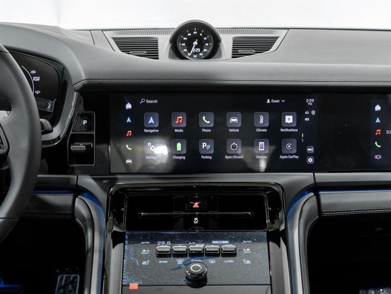 2025 Porsche Panamera  Photo