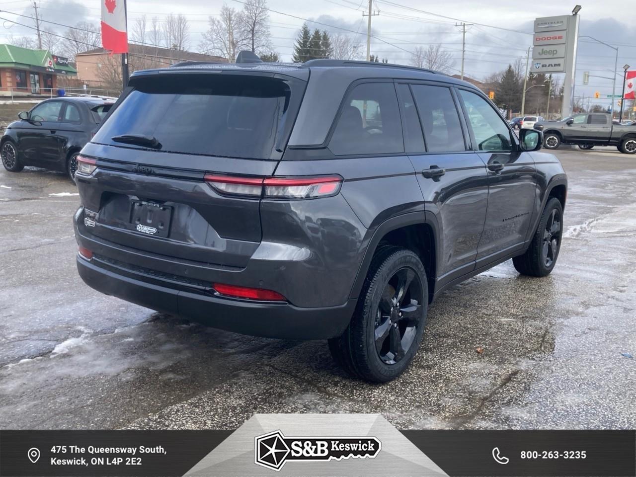 2025 Jeep Grand Cherokee Laredo 4dr 4x4 Photo