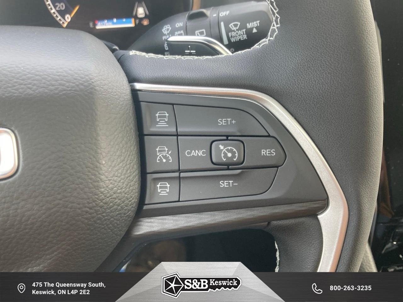 2025 Jeep Grand Cherokee Laredo 4dr 4x4 Photo