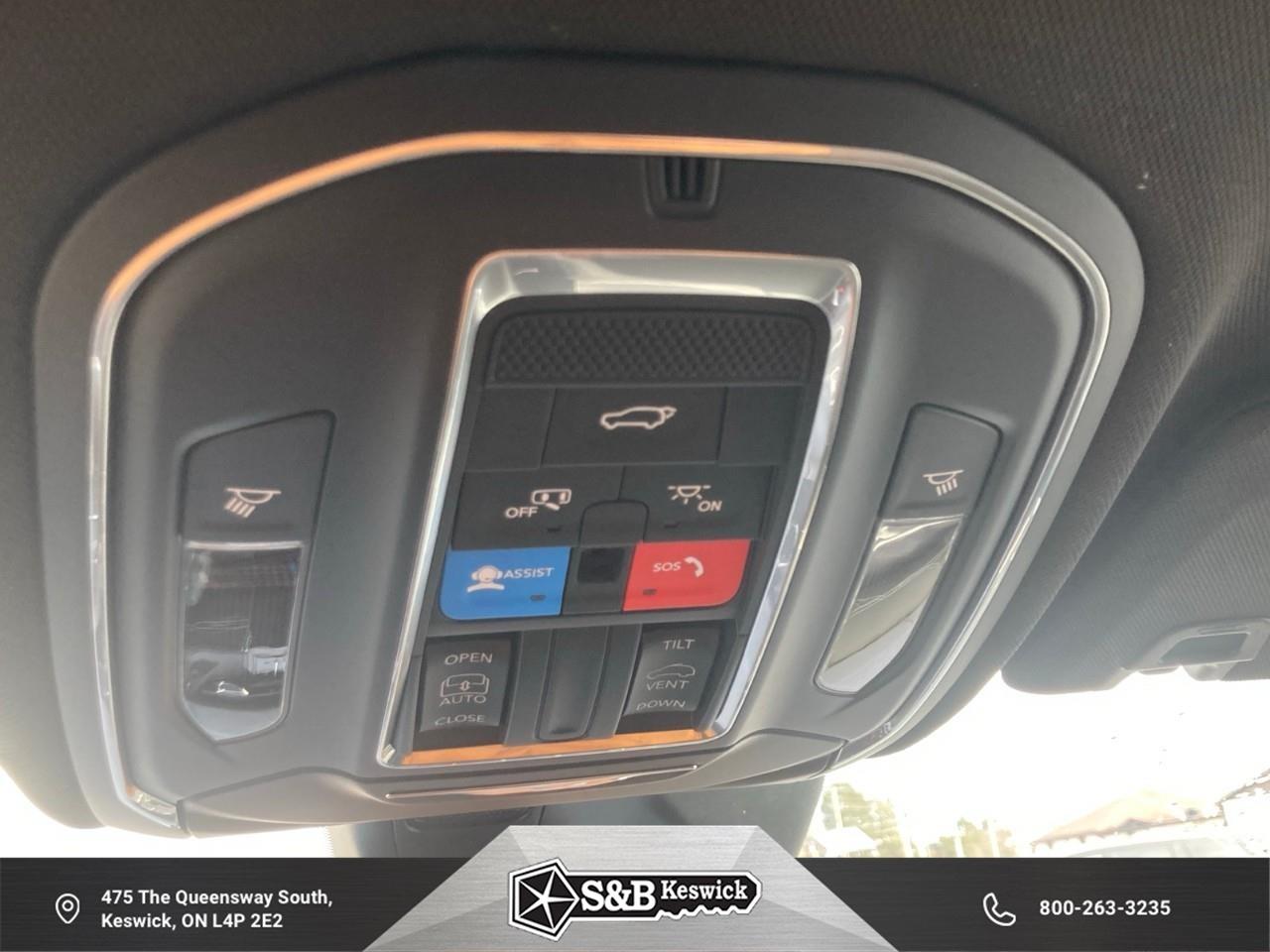 2025 Jeep Grand Cherokee Laredo 4dr 4x4 Photo