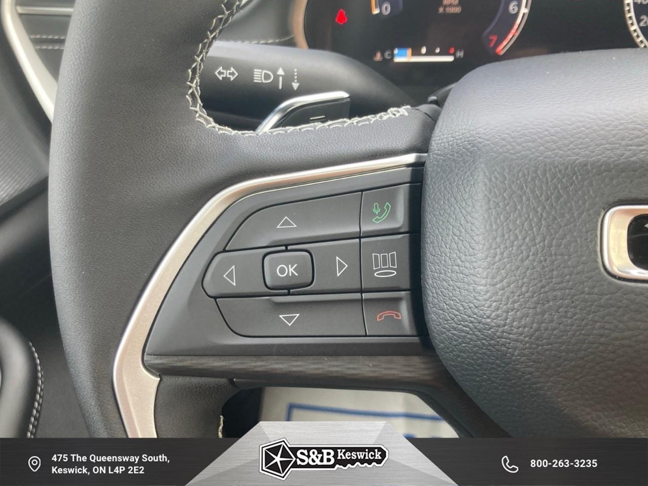 2025 Jeep Grand Cherokee Laredo 4dr 4x4 Photo