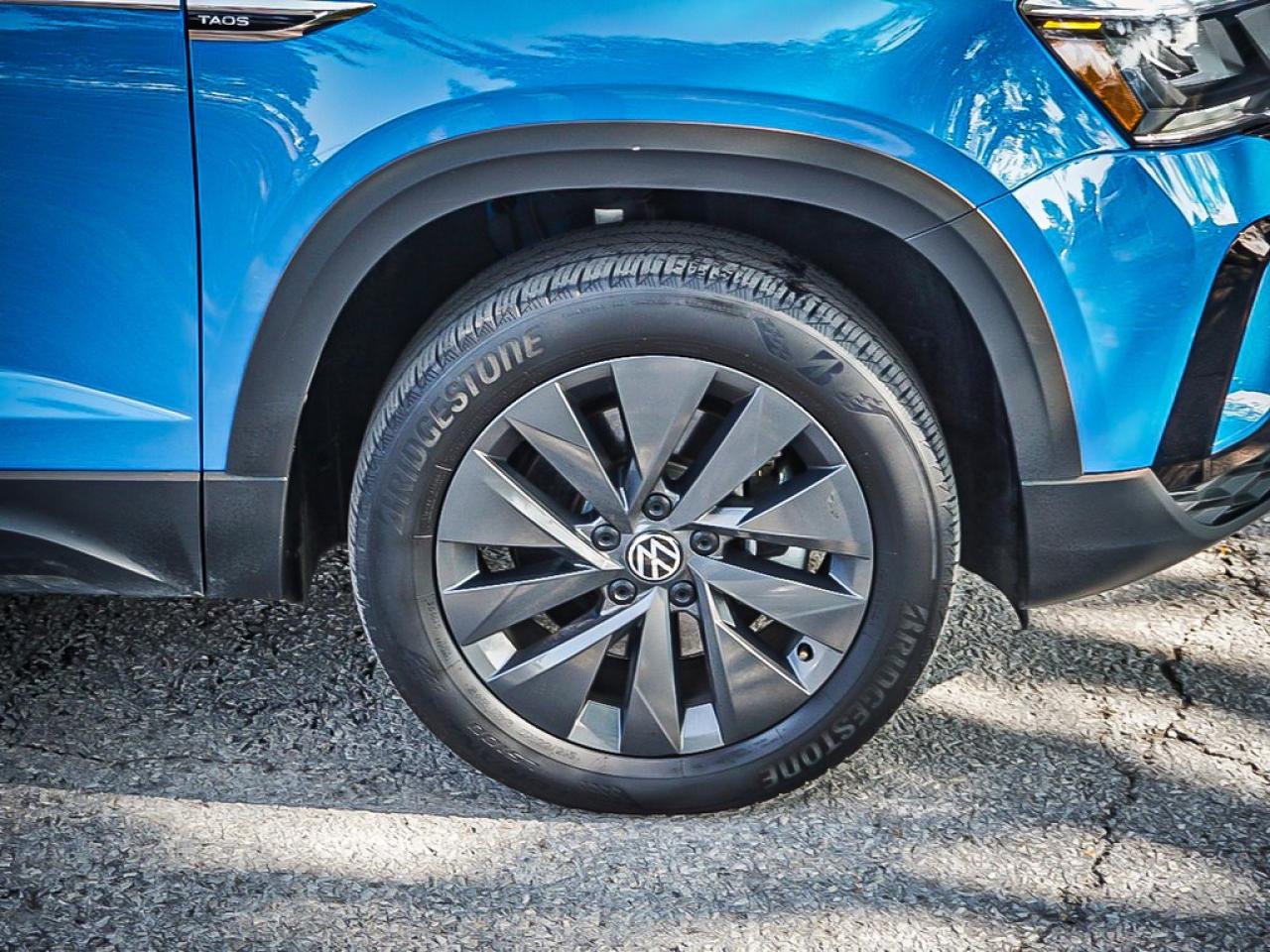 2024 Volkswagen Taos  Photo