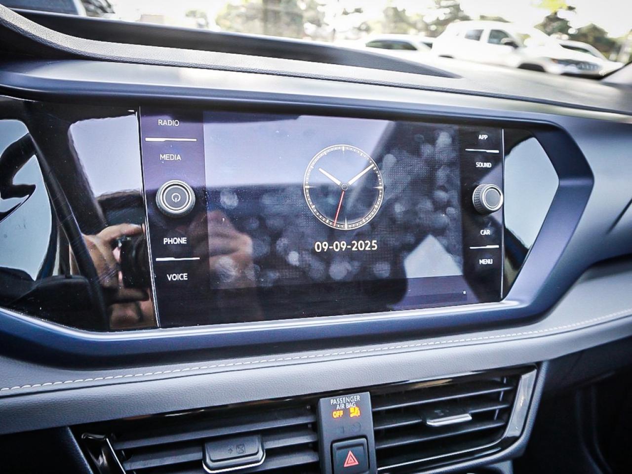 2024 Volkswagen Taos  Photo