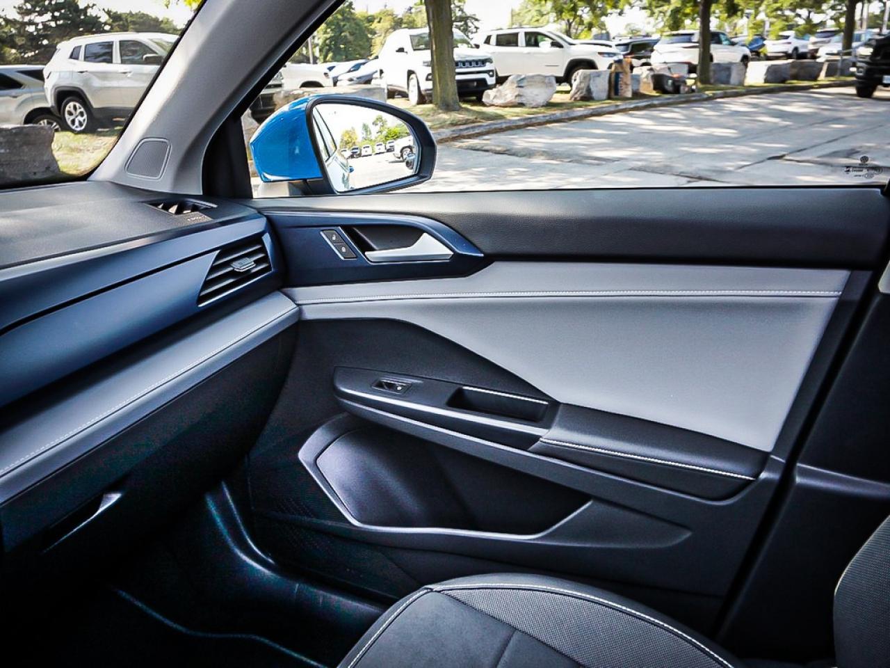 2024 Volkswagen Taos  Photo