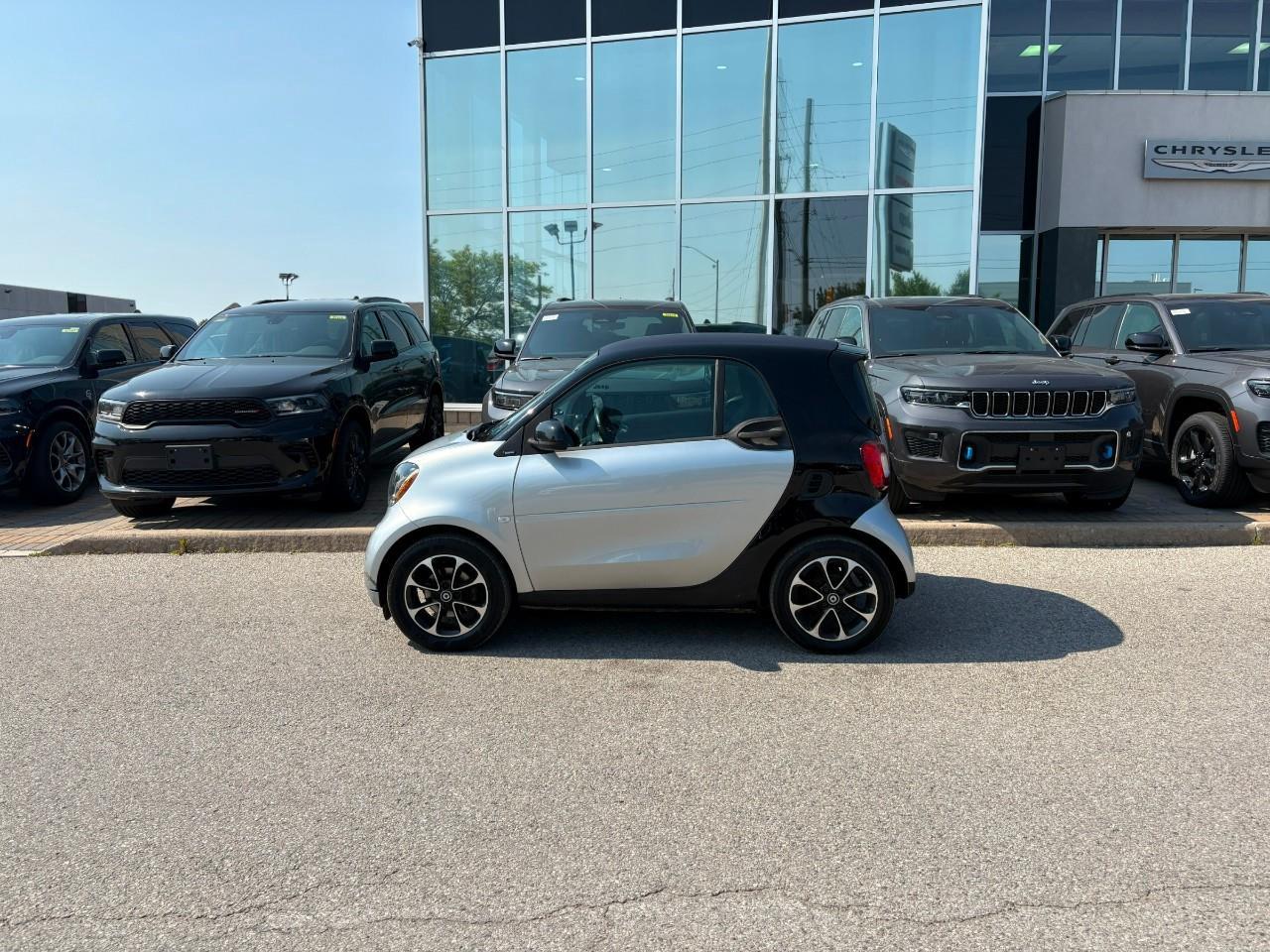 2016 Smart fortwo pure 2dr Coupe Photo