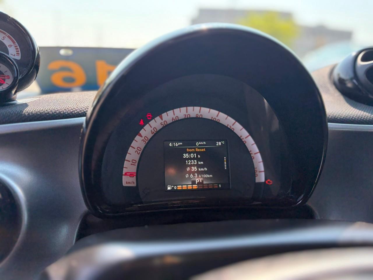 2016 Smart fortwo pure 2dr Coupe Photo