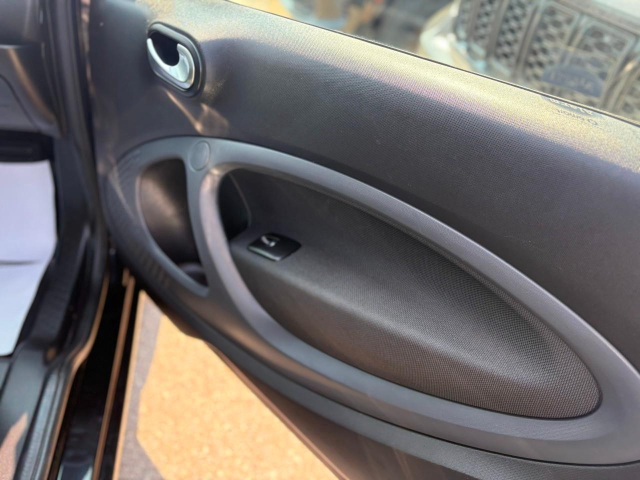 2016 Smart fortwo pure 2dr Coupe Photo