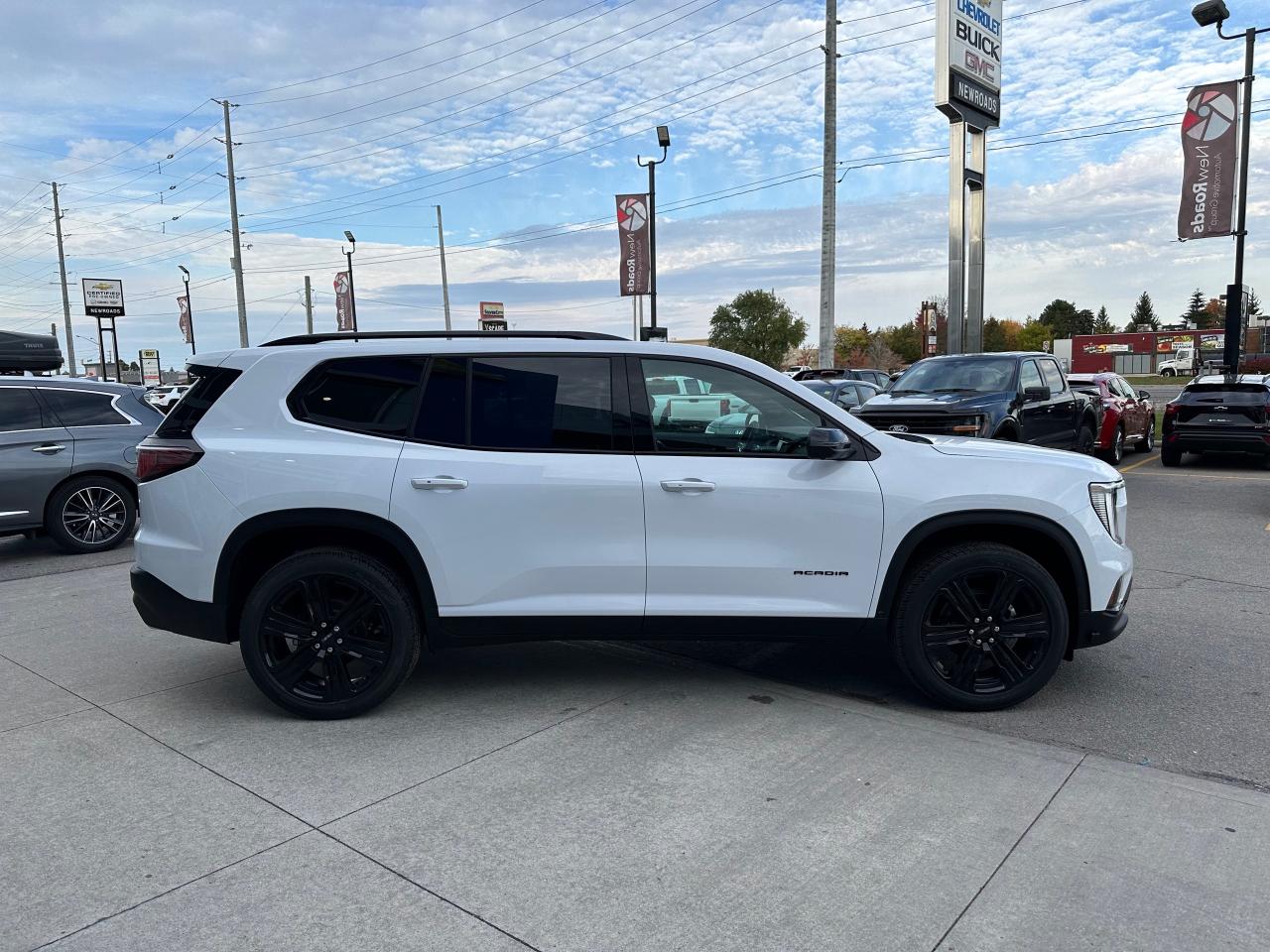 2026 GMC Acadia Elevation 4dr All-Wheel Drive Photo3