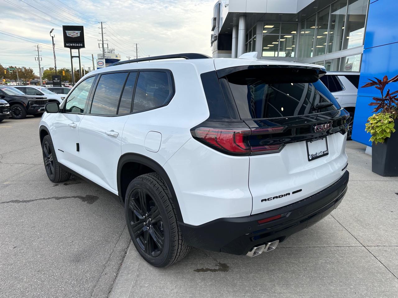 2026 GMC Acadia Elevation 4dr All-Wheel Drive Photo