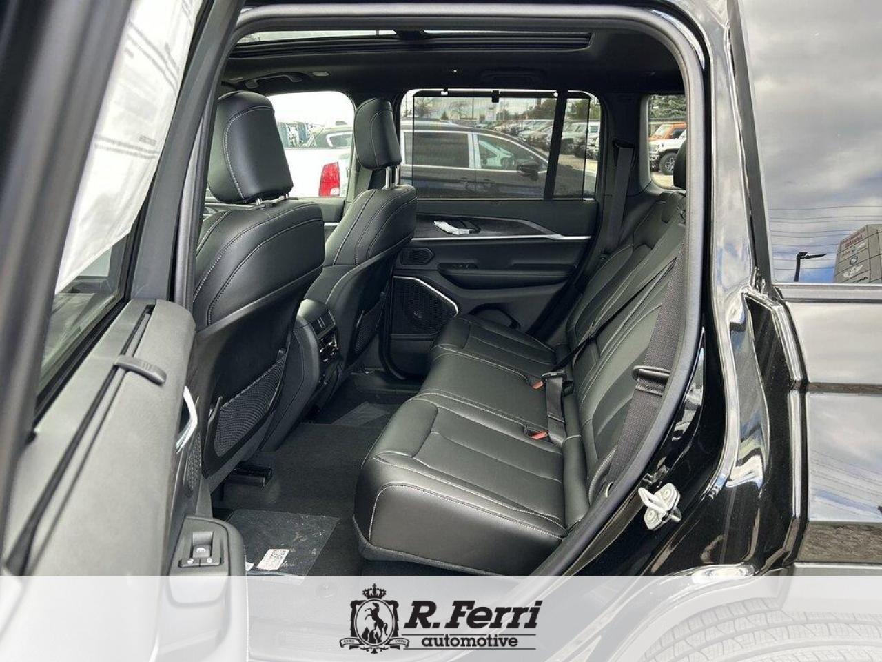 2025 Jeep Grand Cherokee Limited 4dr 4x4 Photo