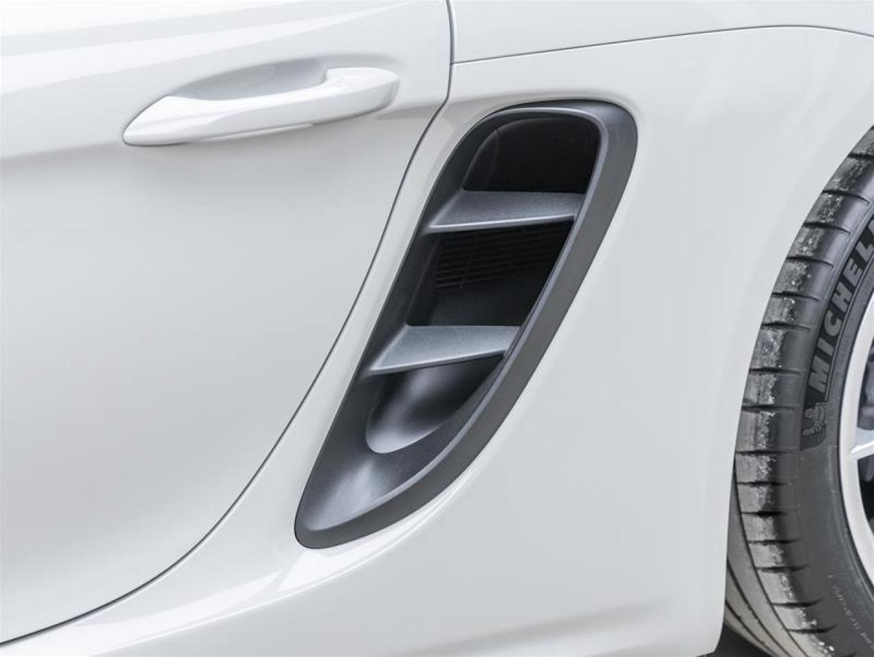 2025 Porsche 718 Cayman  Photo